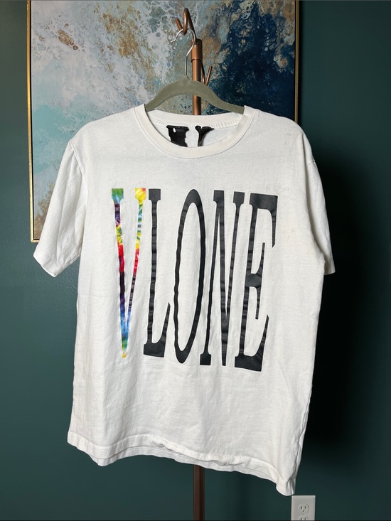 VLONE Other - VLONE White Tee with Multicolor Tie-Dye 'V'